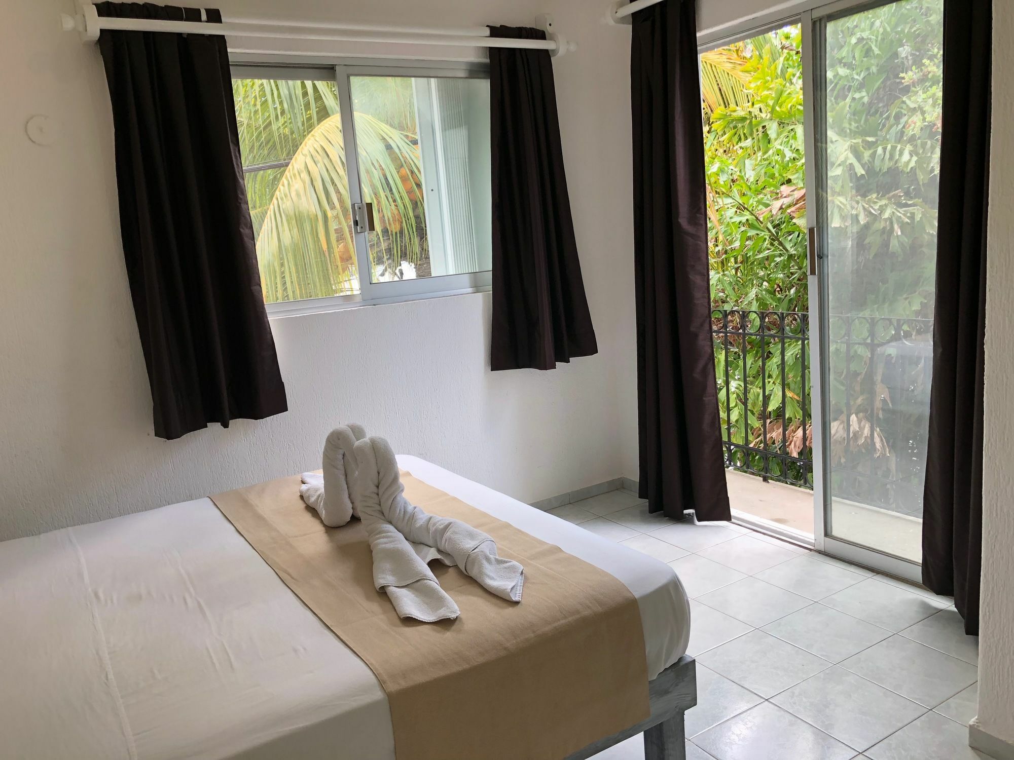 Casa La Palma B&B Playa del Carmen Ngoại thất bức ảnh